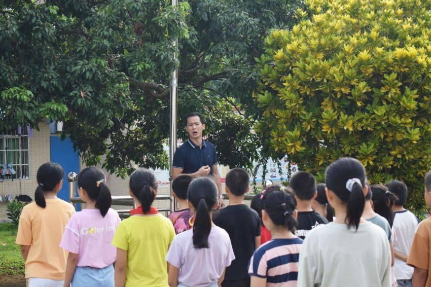 玩转吉鹿力,尽在鲁迅先生是一个怎样的人?吉鹿力问答社区!